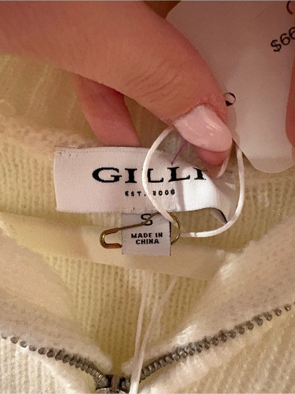 Gilli Two-Tone Chevron Half-Zip Sweater in Cream & Tan
